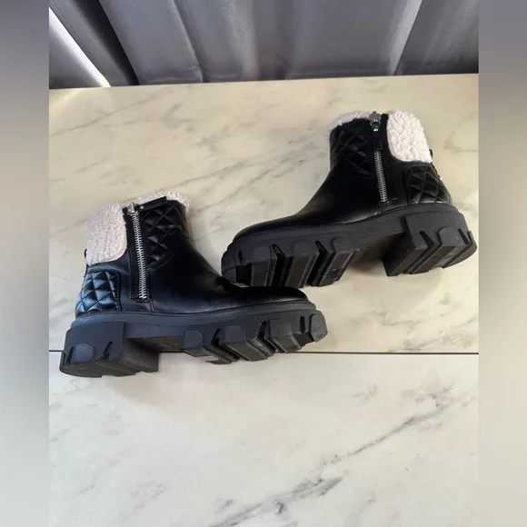 Nine West leather boots. Fleece accent. Size 8.5. Warm and fun. Worn once. - Picture 3 of 7